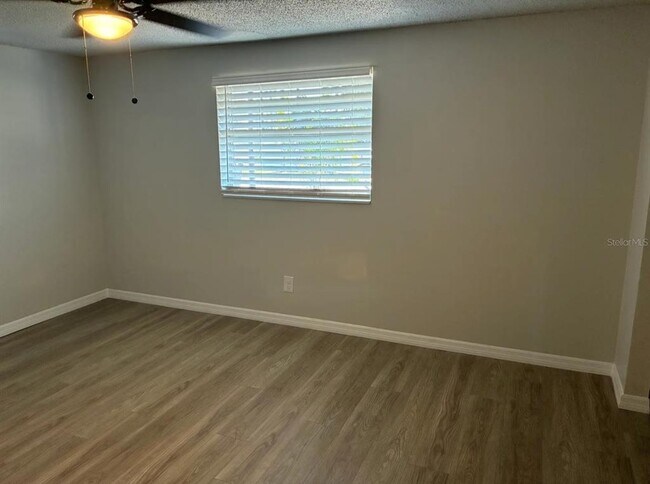 Foto del edificio - 2620 E 33rd Ave