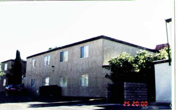 Foto del edificio - 2137 Exeter Dr