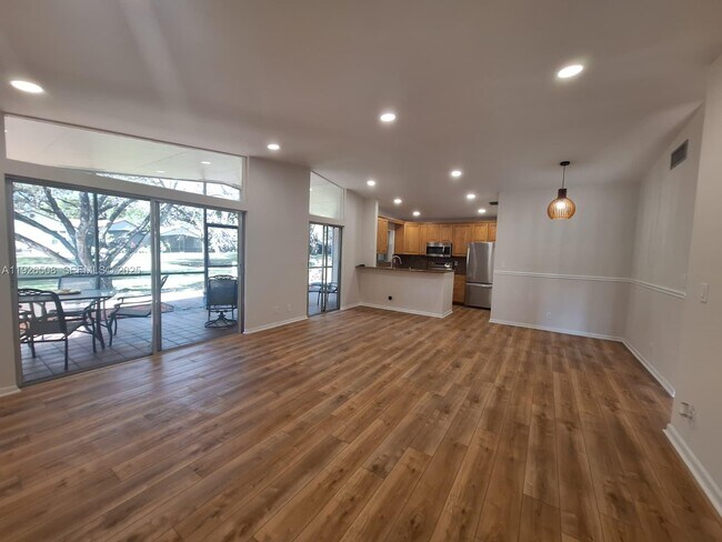 Building Photo - 22295 Timberly Dr