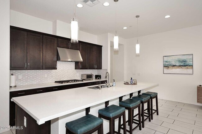 Building Photo - 7320 E Vista Bonita Dr