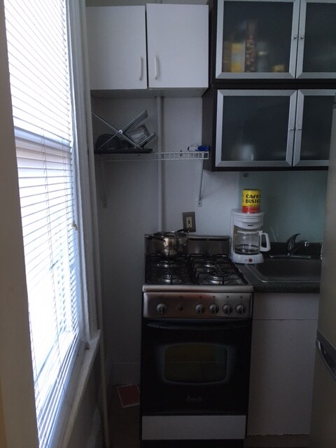 Building Photo - 550 Evergreen Ave