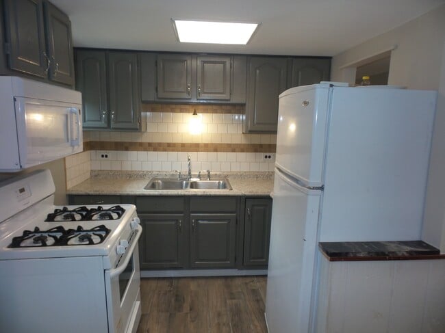 Kitchen - 2407 S 18th St