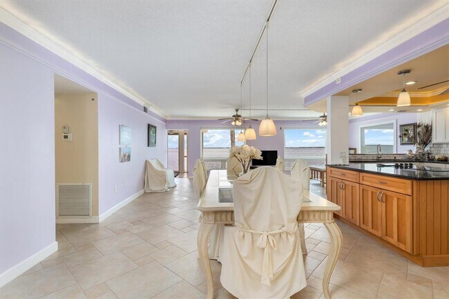 Foto del edificio - 1 Colony Point Dr