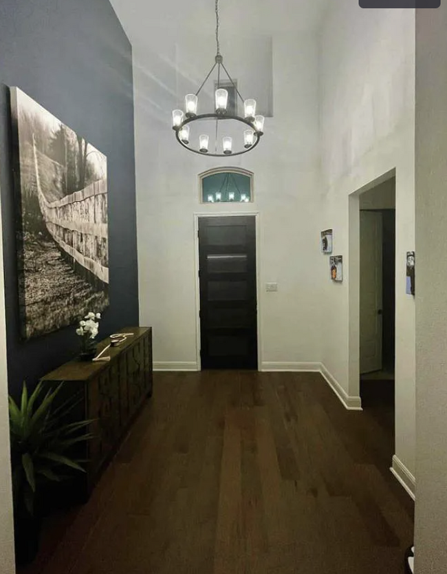 Front Entry Way - 24719 Resort Pky