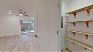 Building Photo - 1913 Hearthstone Dr