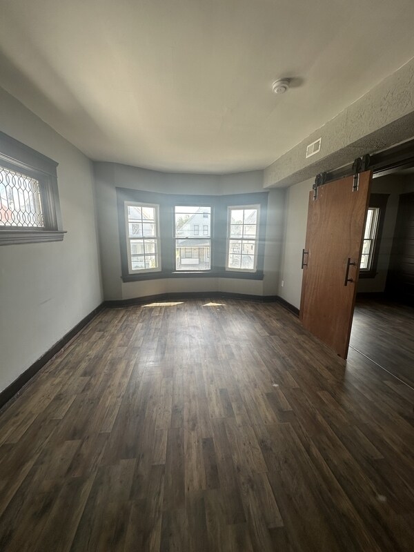 Foto del edificio - 3802 Poe Ave
