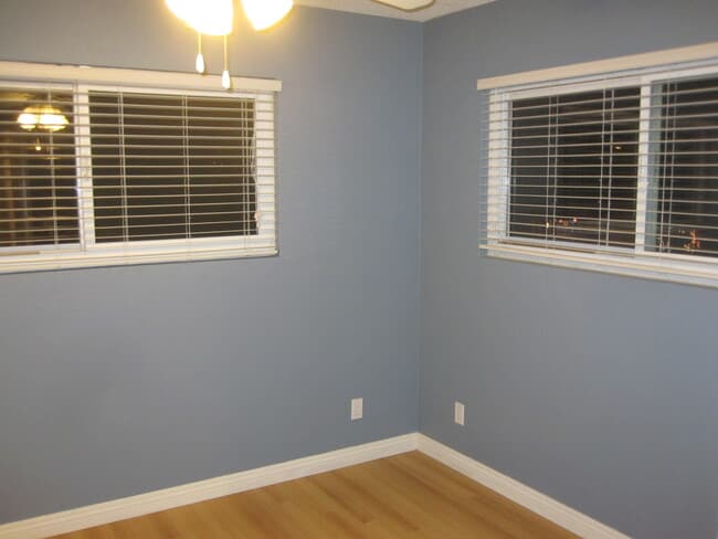 Building Photo - 215 Covina Ave