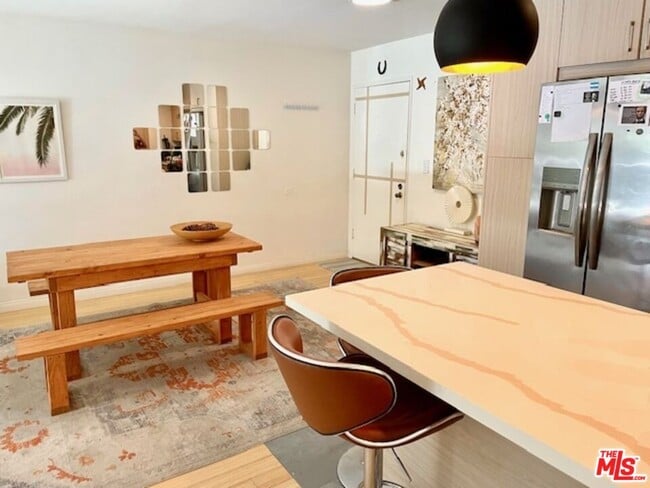 Foto del edificio - 7740 Redlands St