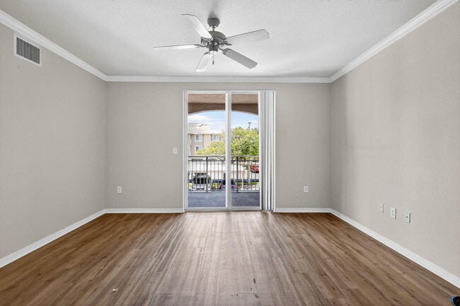Building Photo - 6450 Emerald Dunes Dr