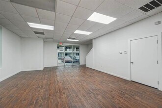 Building Photo - 9788 Clarewood Dr