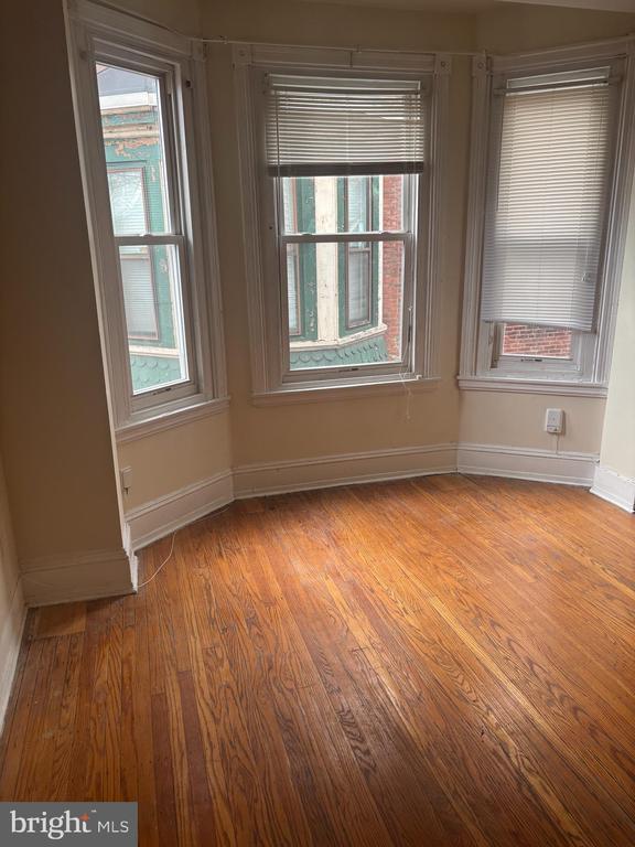 Foto del edificio - 4715 Springfield Ave