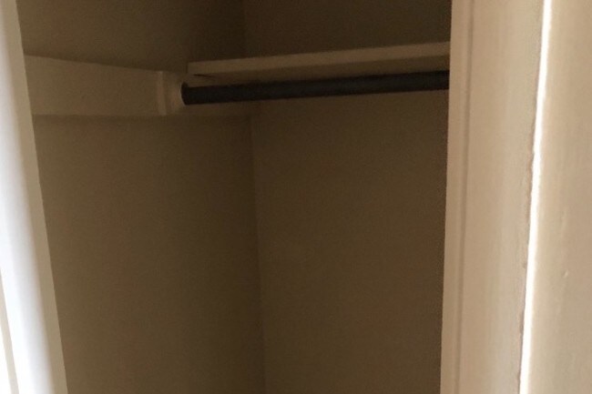 Foto del edificio - 1064 Anderson Ferry Rd