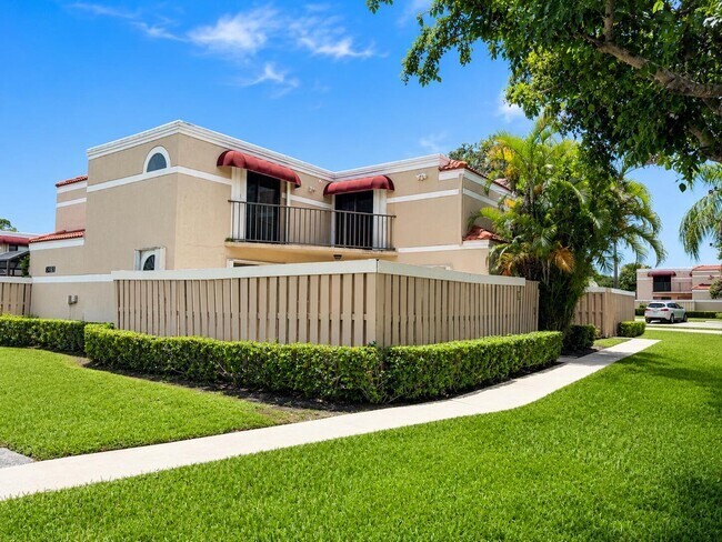 Foto del edificio - 3725 Village Dr