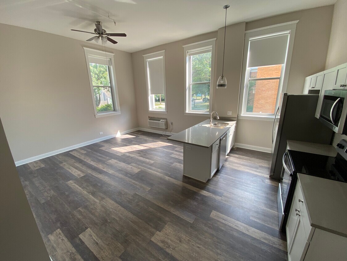 The Cornell Luxury Apartments Apartments in Huntley, IL