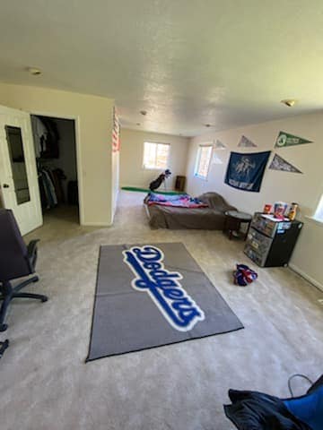 Building Photo - 1760 N 400 E