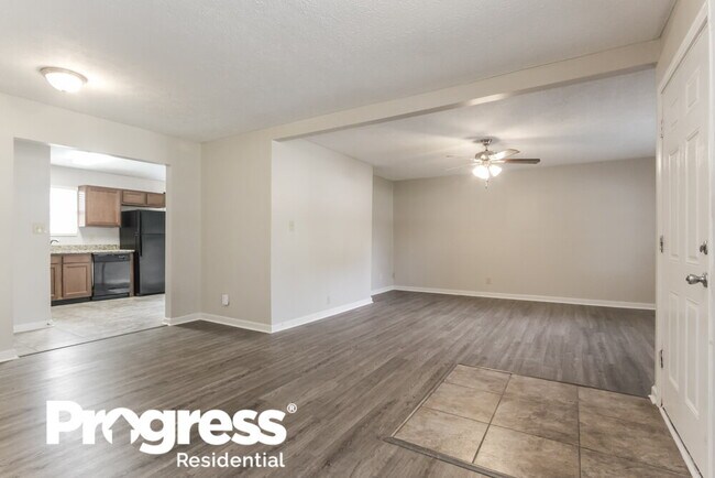 Foto del edificio - 6306 Kellum Dr