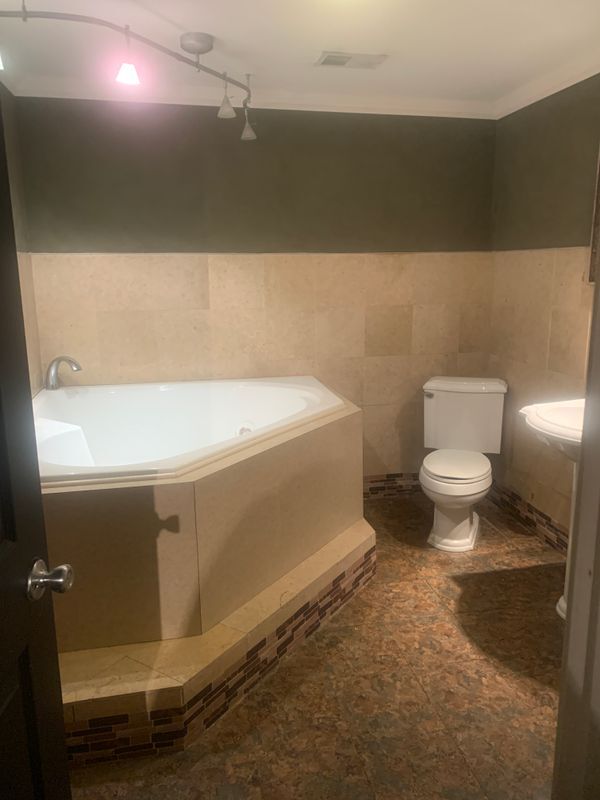 Building Photo - 4922 Plata St