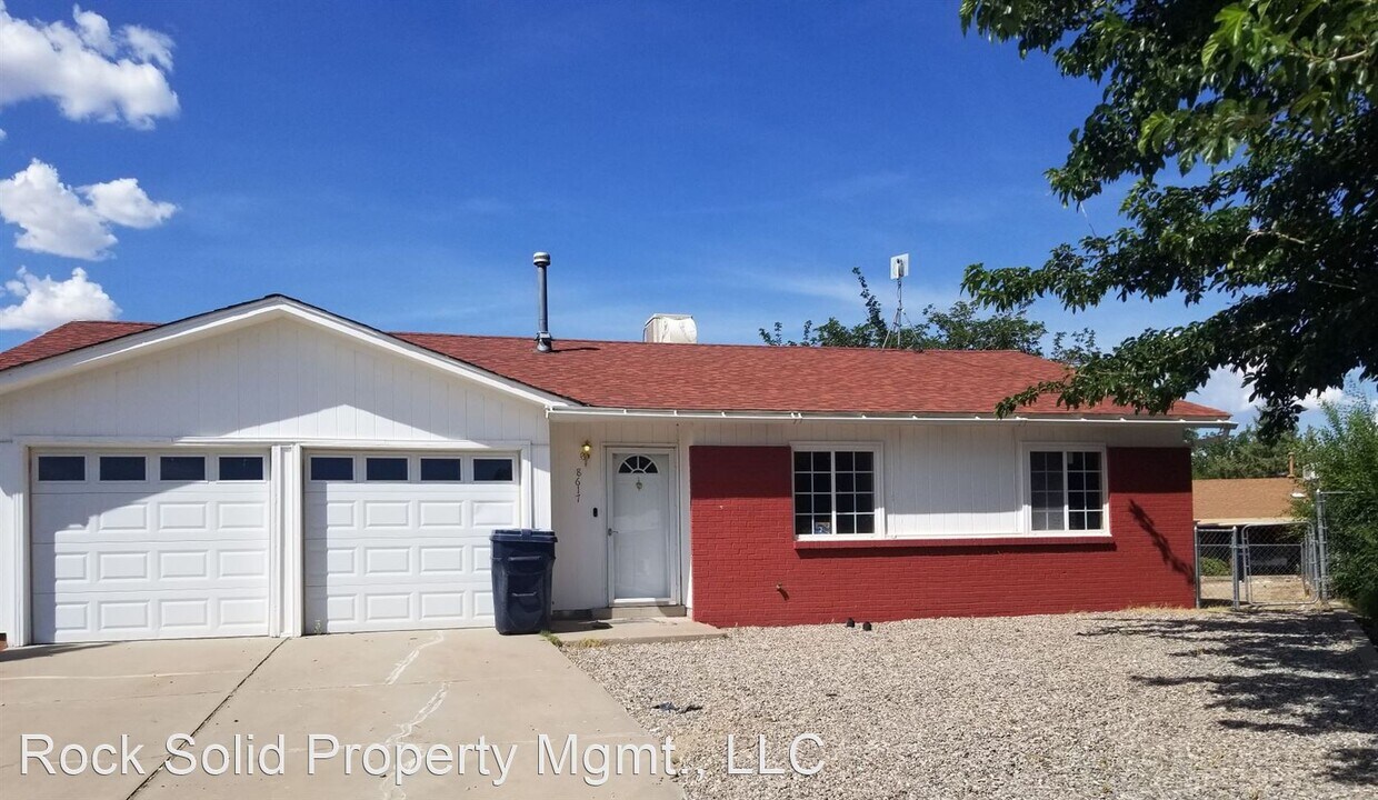 3 br, 2 bath House 8617 Ct. SW House Rental in Albuquerque
