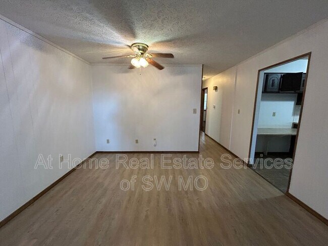 Foto del edificio - 3309 E Portland St