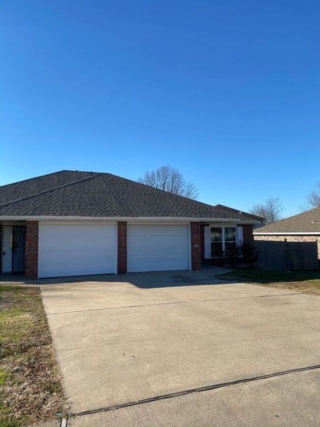 Photo - 1232 Wilson St Apartment