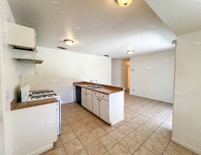 Building Photo - 8730 Flint Valley St