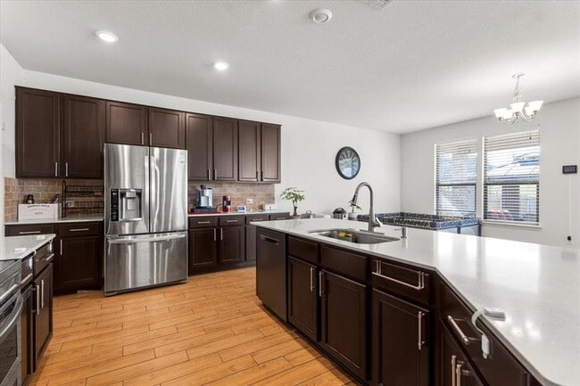 Foto del edificio - 6713 Ondantra Bnd