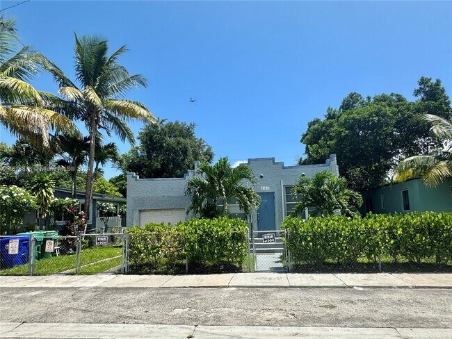 Building Photo - 744 NW 49th St