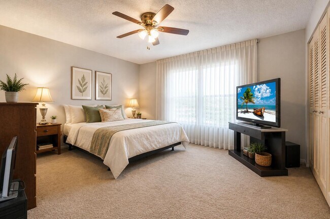 Foto del edificio - 12012 Greenway Cir S