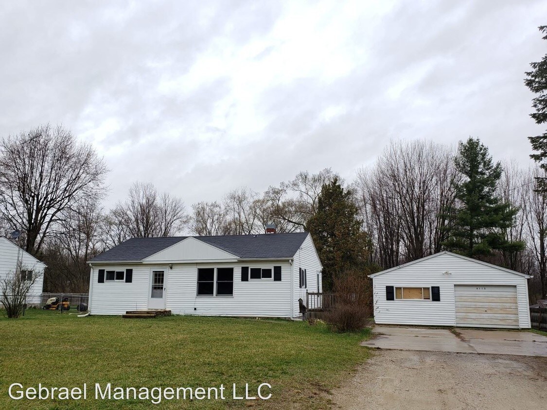 Primary Photo - 3 br, 1 bath House - 4115 E. Stanley Rd.