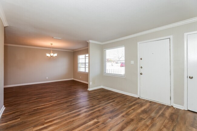 Building Photo - 12125 Schroeder Rd