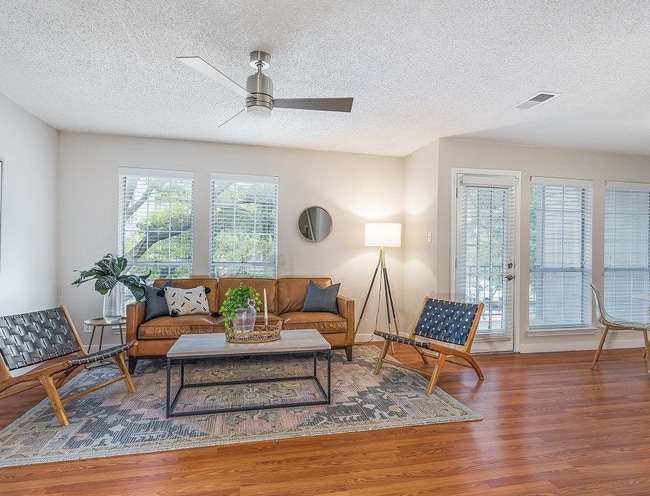 Building Photo - 4067 Beltway-1515