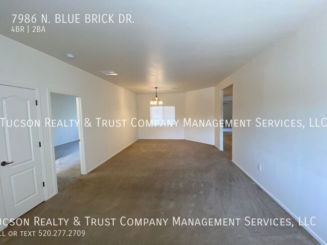 Building Photo - 7986 N Blue Brick Dr