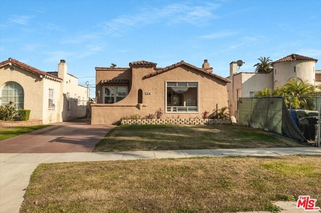 Building Photo - 7818 Dalton Ave