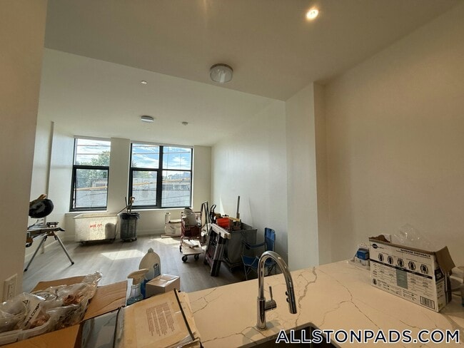 Building Photo - 1079 Commonwealth Ave