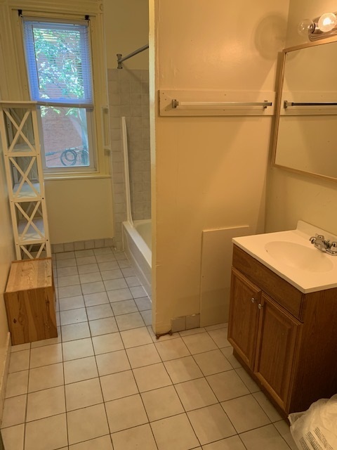 Bathroom - 4052 Spruce St