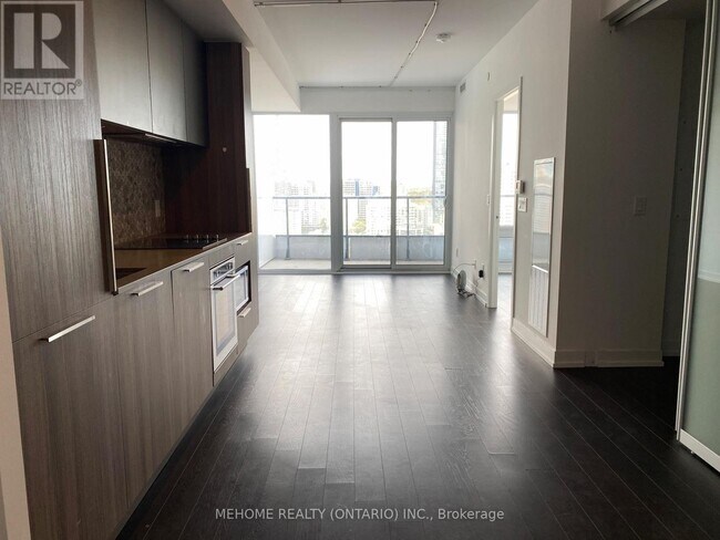 Building Photo - 85 Wood St