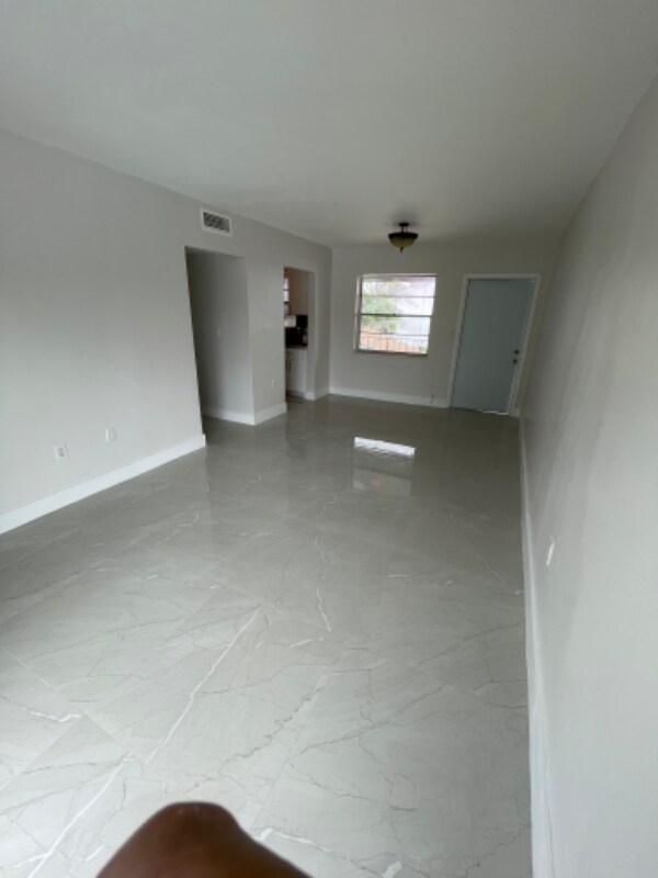 Primary Photo - 2014 SW 3rd St