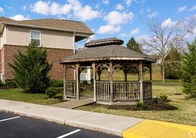 Foto del edificio - Royce Hill Apartments