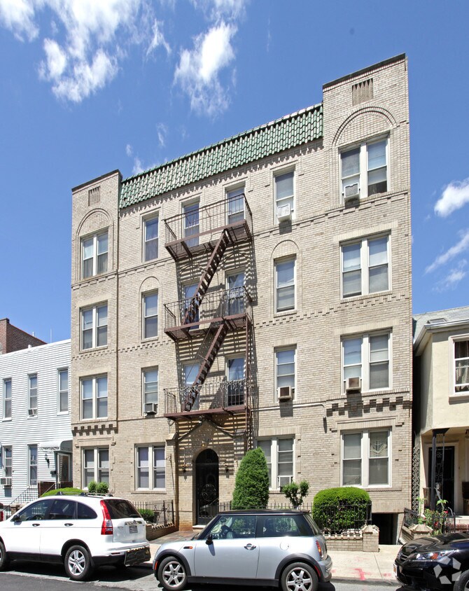 Foto principal - 331 92nd St