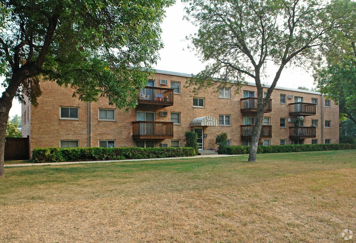 5401 Jackson Dr, Mounds View, MN 55112 Apartments Mounds View, MN