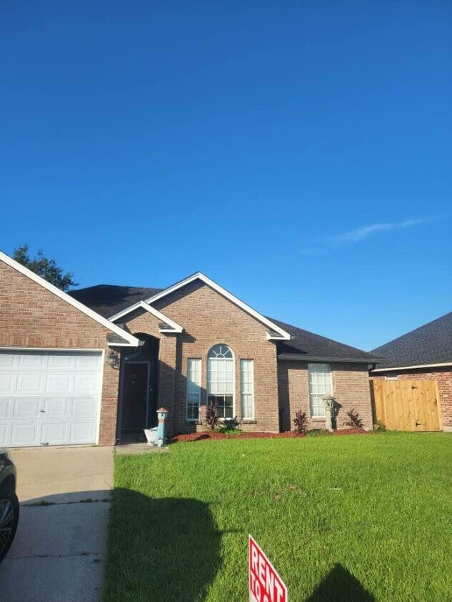 22 Shearwater Dr, LaPlace, LA 70068 House for Rent in LaPlace, LA