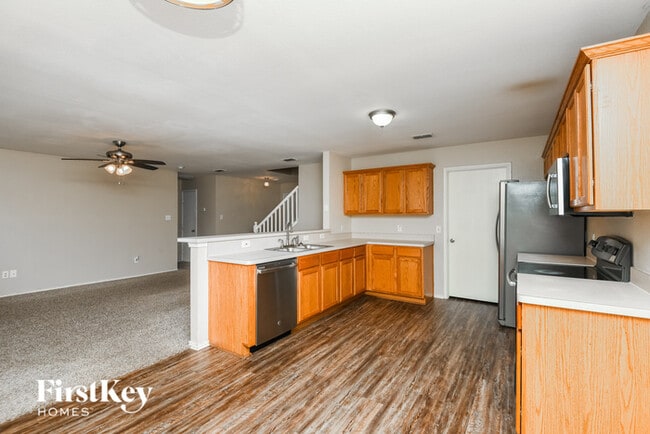 Building Photo - 9632 Linton Dr