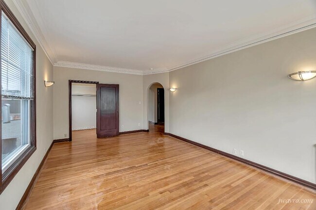 Foto del edificio - 1695 North Point St