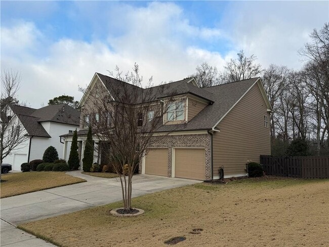 Foto del edificio - 512 Edgewater Dr