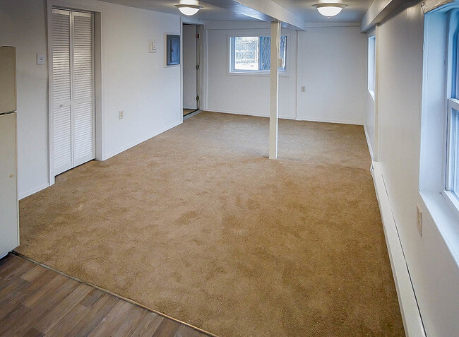 Building Photo - 840 5th Ave