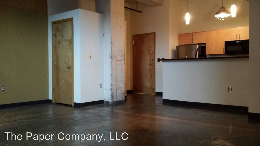 Building Photo - 203 Hull St