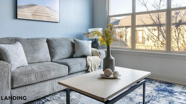 Building Photo - 49 Boulevard SE