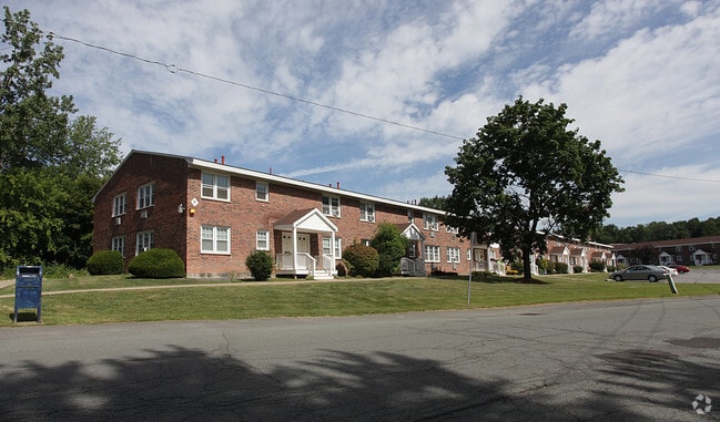 latham village aptartments apartments latham ny apartments com