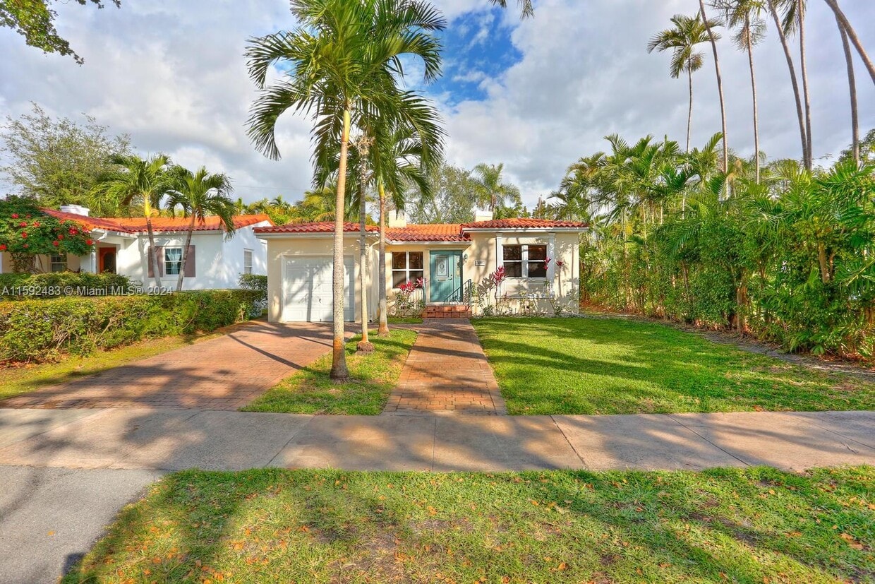 Primary Photo - 637 Zamora Ave