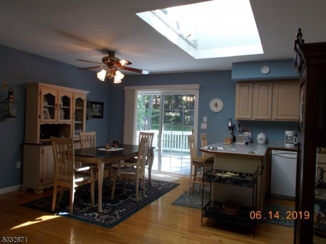 Building Photo - 14 Minisink Dr